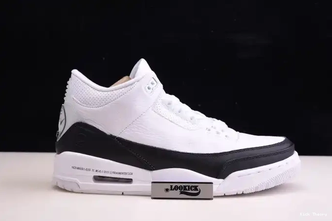 Kicked Out Shoe Store FRAGMENT DA3595-100 JORDAN 3 AIR 0613